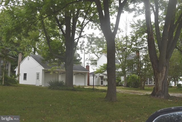 2 BELLEVUE AVE, Cambridge, MD 21613