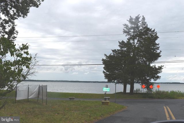 2 BELLEVUE AVE, Cambridge, MD 21613