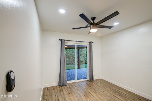 5330 N 18TH Street, Phoenix, AZ 85016