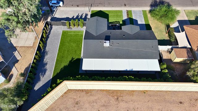 5330 N 18TH Street, Phoenix, AZ 85016