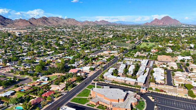 5330 N 18TH Street, Phoenix, AZ 85016