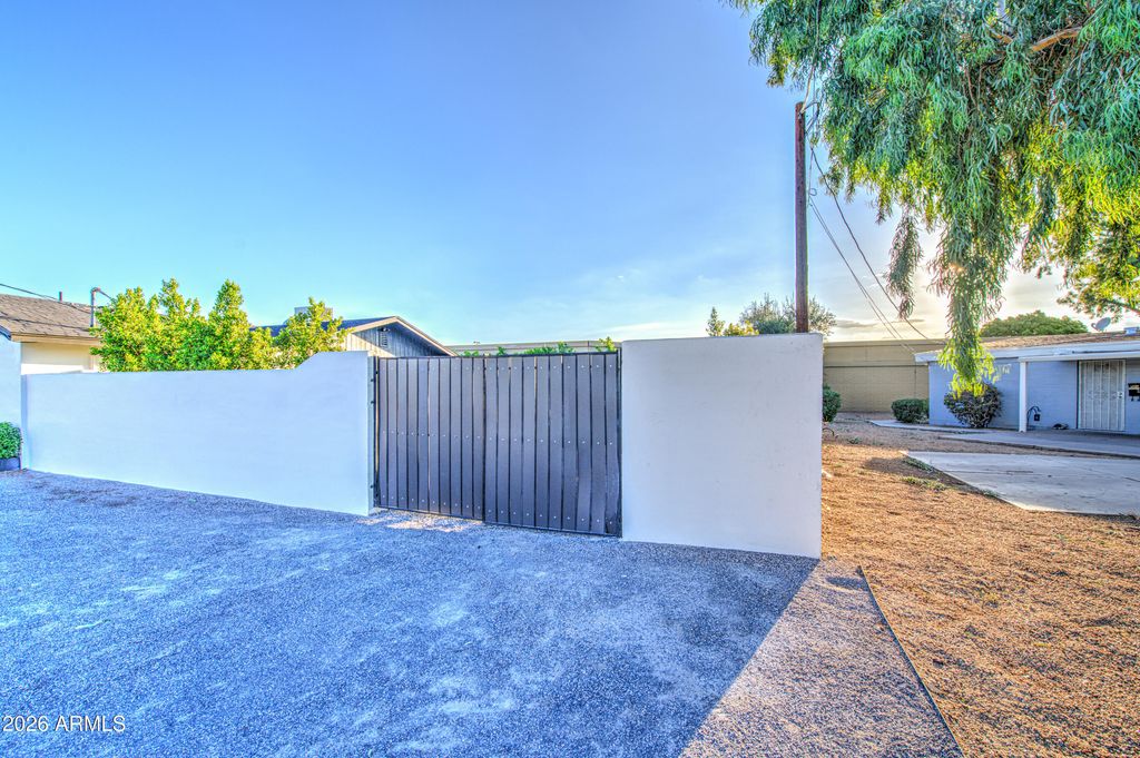 5330 N 18TH Street, Phoenix, AZ 85016 — photo 4