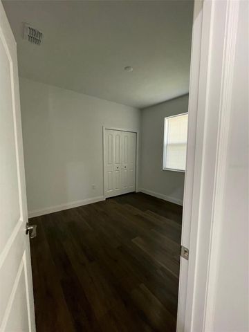 736 S STONE STREET, Deland, FL 32720