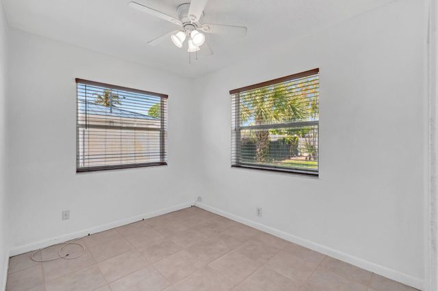 710 SE 4th Avenue, Delray Beach, FL 33483