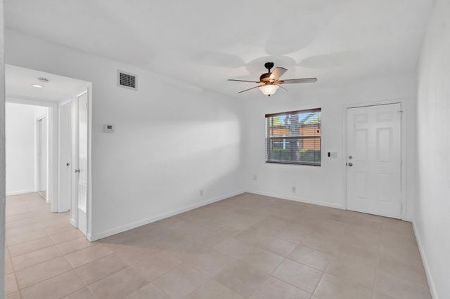 710 SE 4th Avenue, Delray Beach, FL 33483