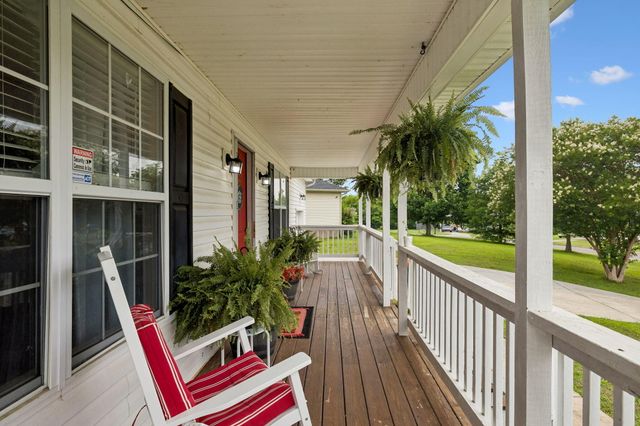 140 Apple Valley Court NE, Charleston, TN 37310