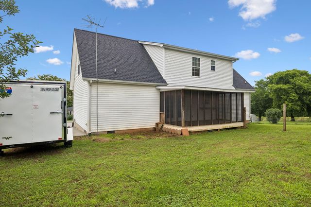140 Apple Valley Court NE, Charleston, TN 37310