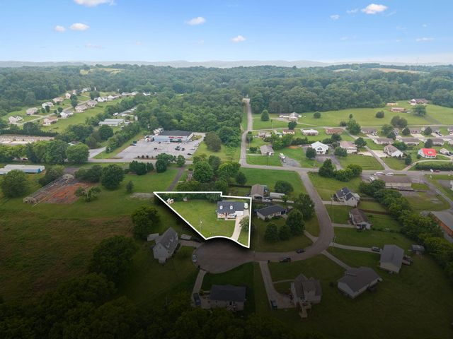 140 Apple Valley Court NE, Charleston, TN 37310