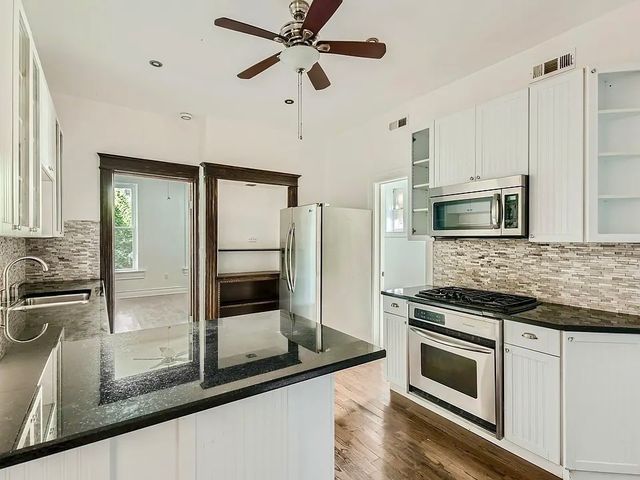 2351 S Whipple Street, Chicago, IL 60623