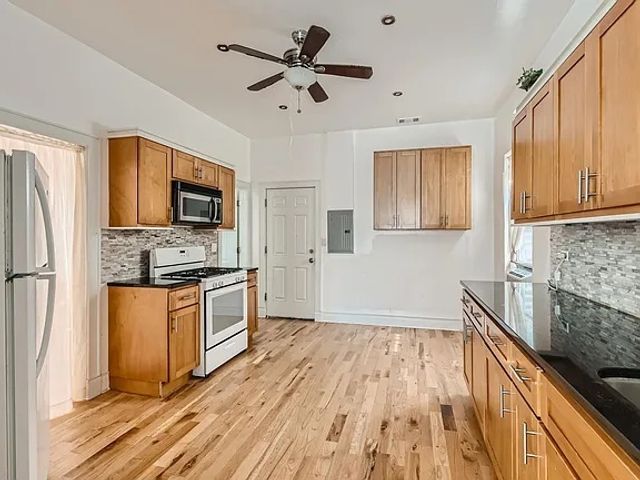 2351 S Whipple Street, Chicago, IL 60623