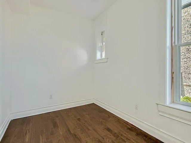 2351 S Whipple Street, Chicago, IL 60623