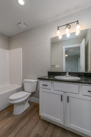 3840 W Riley Street, Bolivar, MO 65613