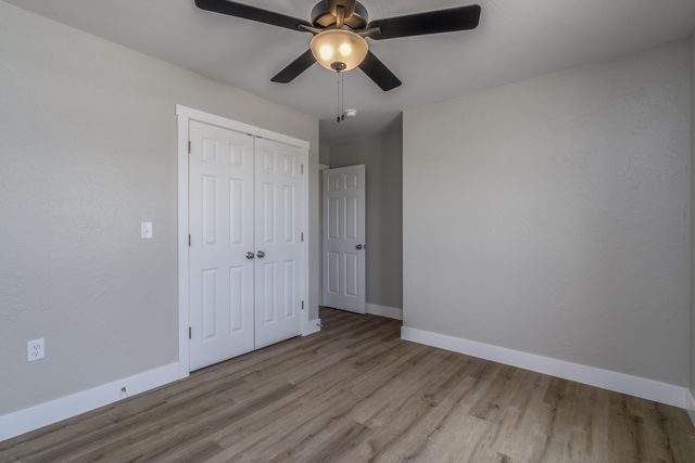 3840 W Riley Street, Bolivar, MO 65613