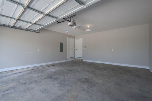 3840 W Riley Street, Bolivar, MO 65613