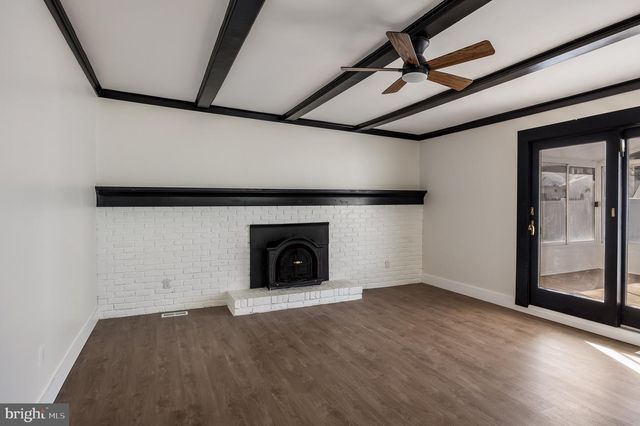 22 WILLOW RIDGE RD, Marlton, NJ 08053