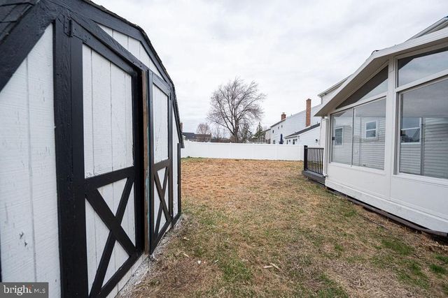 22 WILLOW RIDGE RD, Marlton, NJ 08053