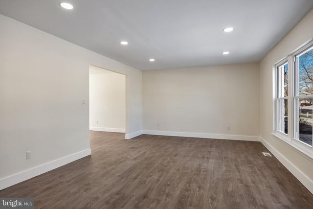 22 WILLOW RIDGE RD, Marlton, NJ 08053