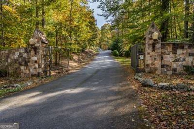 390 Fiddlers Way, Murphy, NC 28902