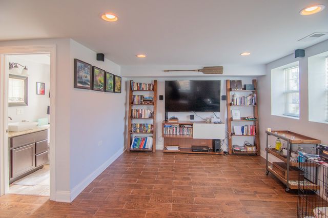 1513 Clinton Avenue, Berwyn, IL 60402