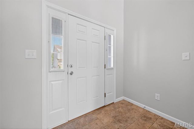 1319 Commons Circle, St Charles, MO 63304