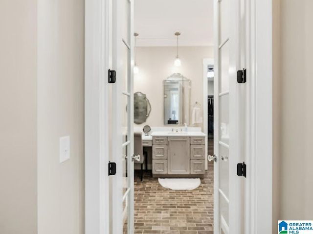 111 VILLAGE CIRCLE, Anniston, AL 36207