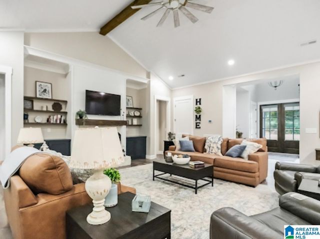 111 VILLAGE CIRCLE, Anniston, AL 36207