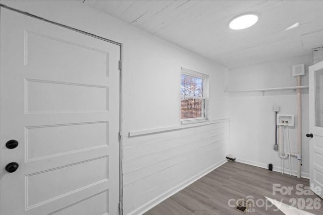 2217 Old Shelby Road, Hickory, NC 28602