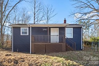 2217 Old Shelby Road, Hickory, NC 28602