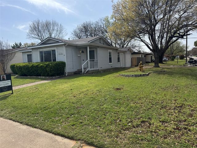 629 Harrison Lane, Hurst, TX 76053