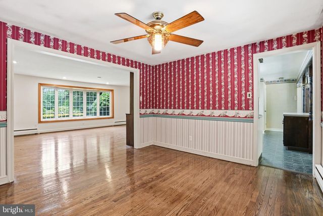 148 WHARTON LN, Bethlehem, PA 18017