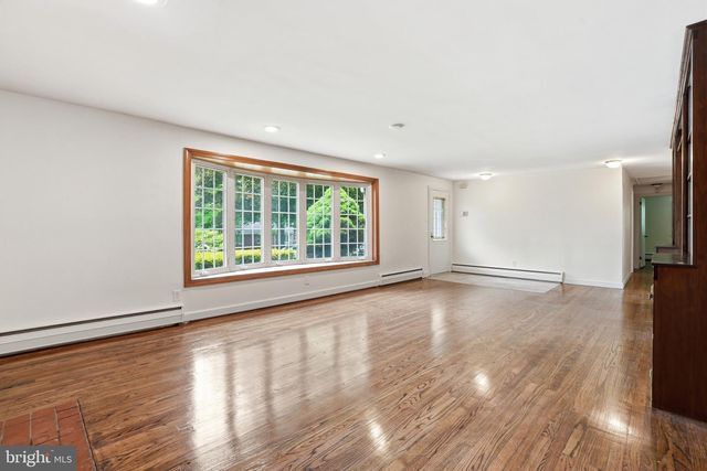 148 WHARTON LN, Bethlehem, PA 18017