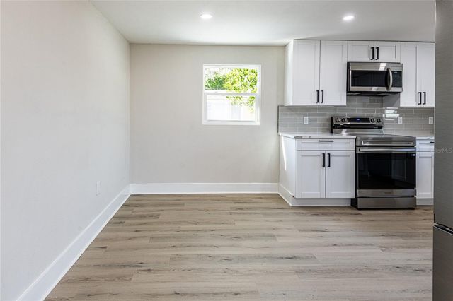 2516 W KIRBY STREET, Tampa, FL 33614