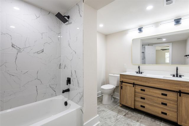 2516 W KIRBY STREET, Tampa, FL 33614