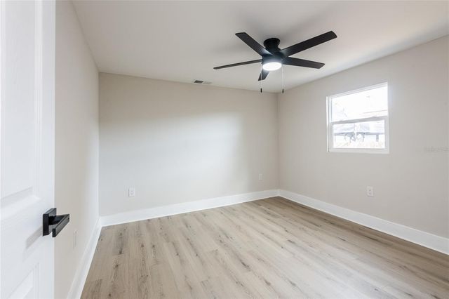 2516 W KIRBY STREET, Tampa, FL 33614