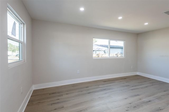 2516 W KIRBY STREET, Tampa, FL 33614