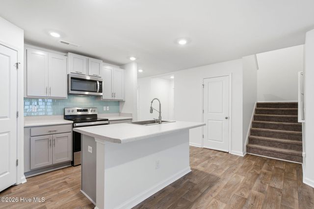 5718 Parterre Court NE, Leland, NC 28451