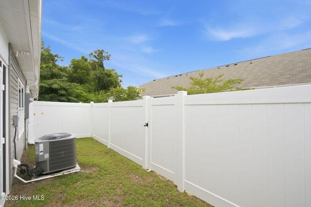 5718 Parterre Court NE, Leland, NC 28451