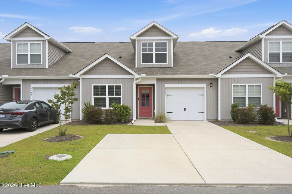 5718 Parterre Court NE, Leland, NC 28451