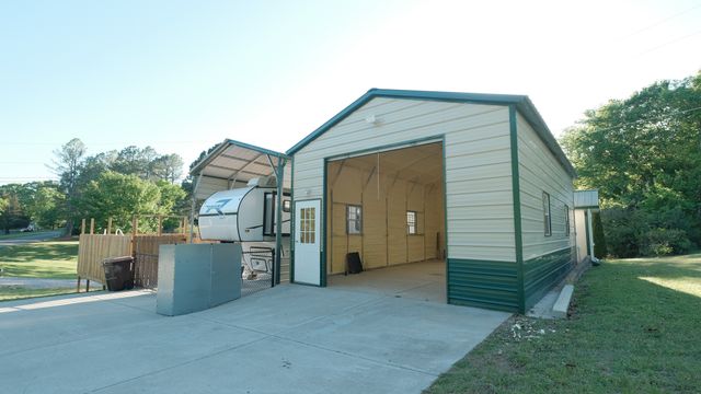 601 Pumpkin Ridge Rd, Dover, TN 37058