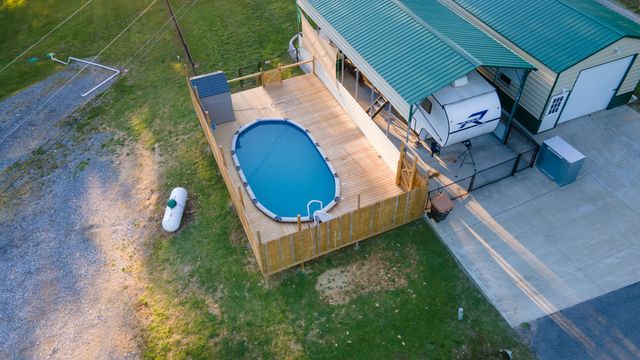601 Pumpkin Ridge Rd, Dover, TN 37058