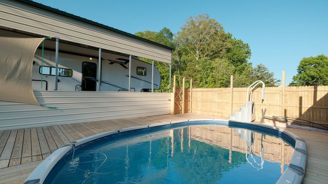 601 Pumpkin Ridge Rd, Dover, TN 37058