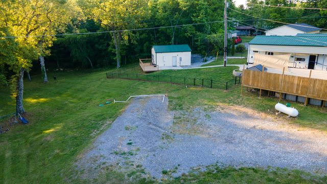 601 Pumpkin Ridge Rd, Dover, TN 37058