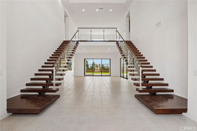 20580 Edgewood Court, Chatsworth, CA 91311