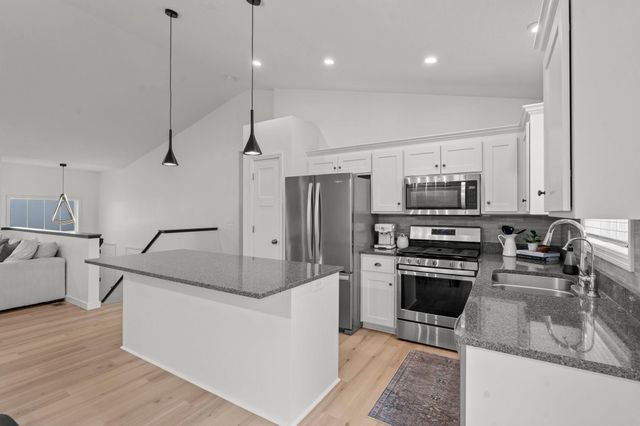 14872 Quintana Circle NW, Anoka, MN 55303