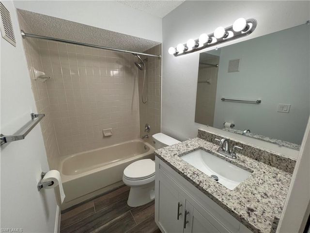 2190 Arbour Walk CIR 2216, Naples, FL 34109