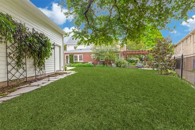 2207 Cambria Boulevard, Dallas, TX 75214