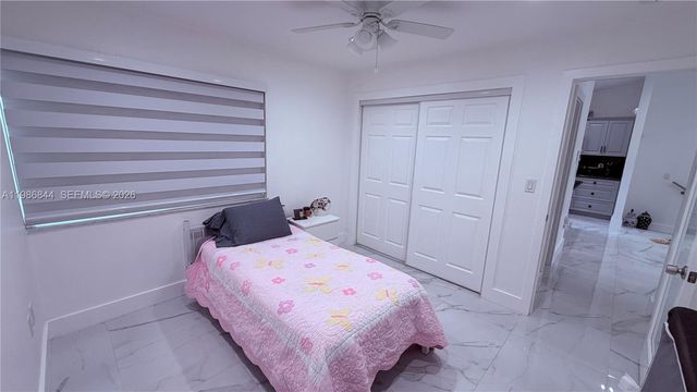 8033 Lake Dr 203, Doral, FL 33166