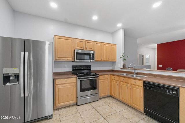 41326 N PARKER Lane, Phoenix, AZ 85086