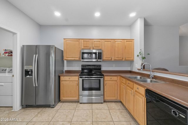 41326 N PARKER Lane, Phoenix, AZ 85086
