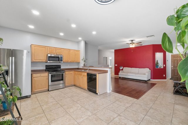 41326 N PARKER Lane, Phoenix, AZ 85086